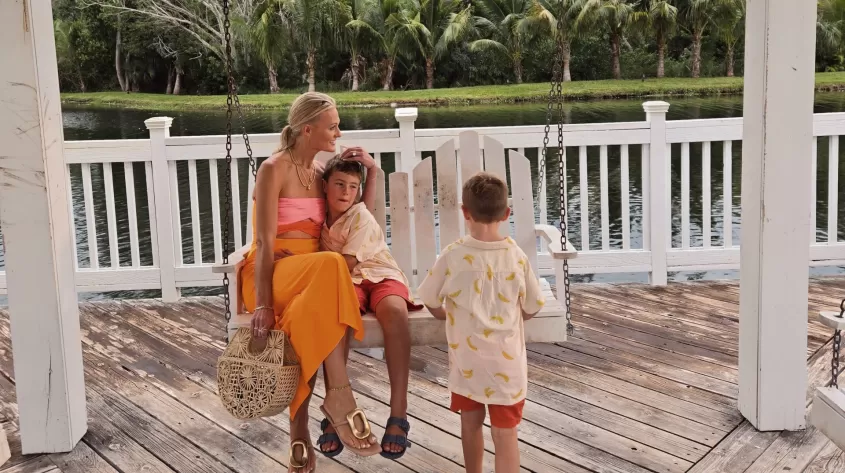 @champagneandmacaroons